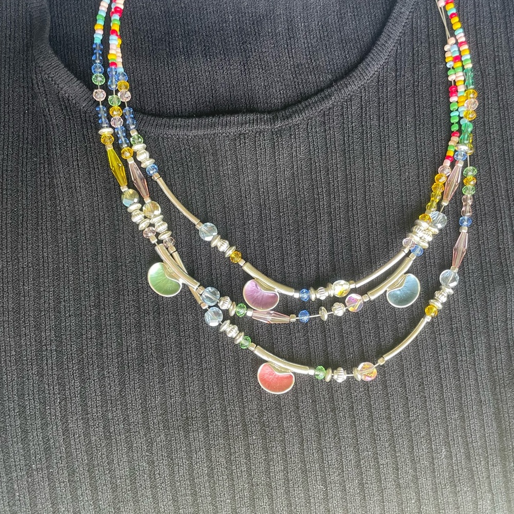 Colorful Beaded Necklace - Picture 5 of 6